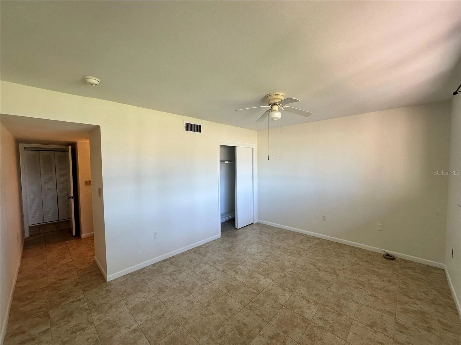 860 S VILLAGE DR N #201, #201