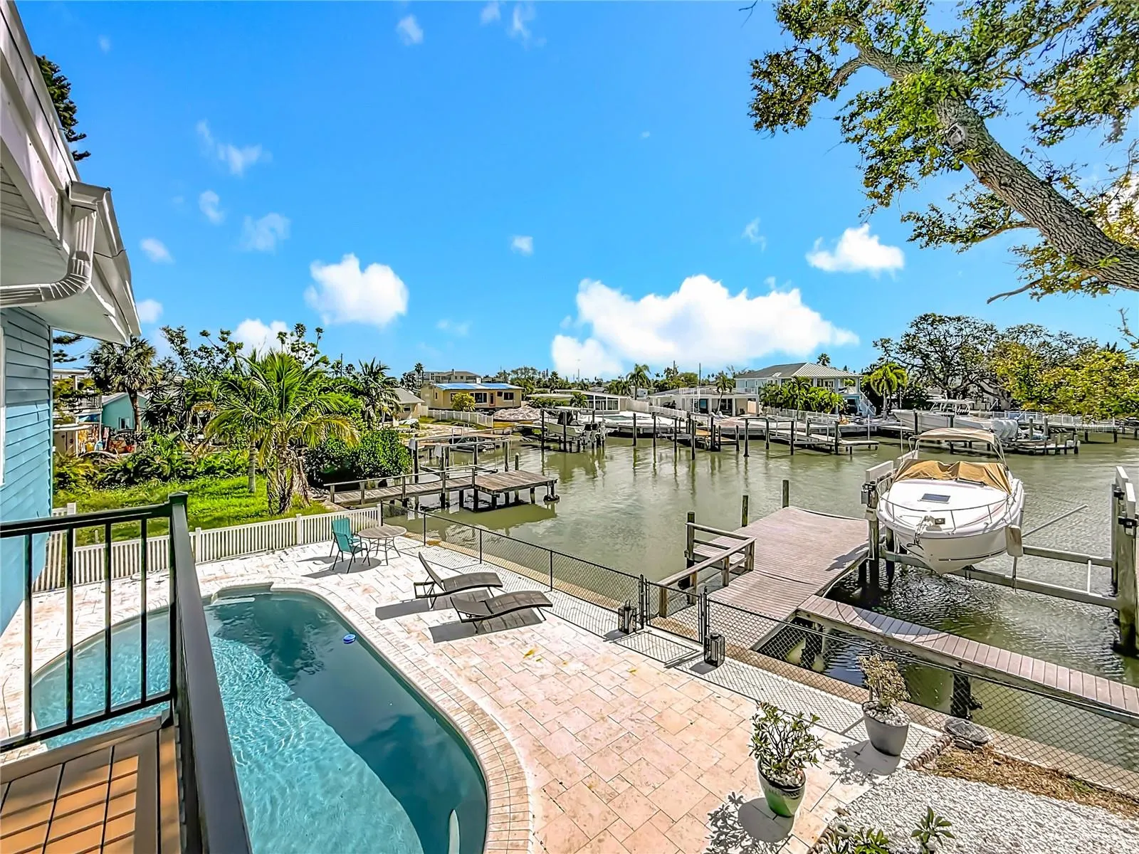 14186 W PARSLEY DR