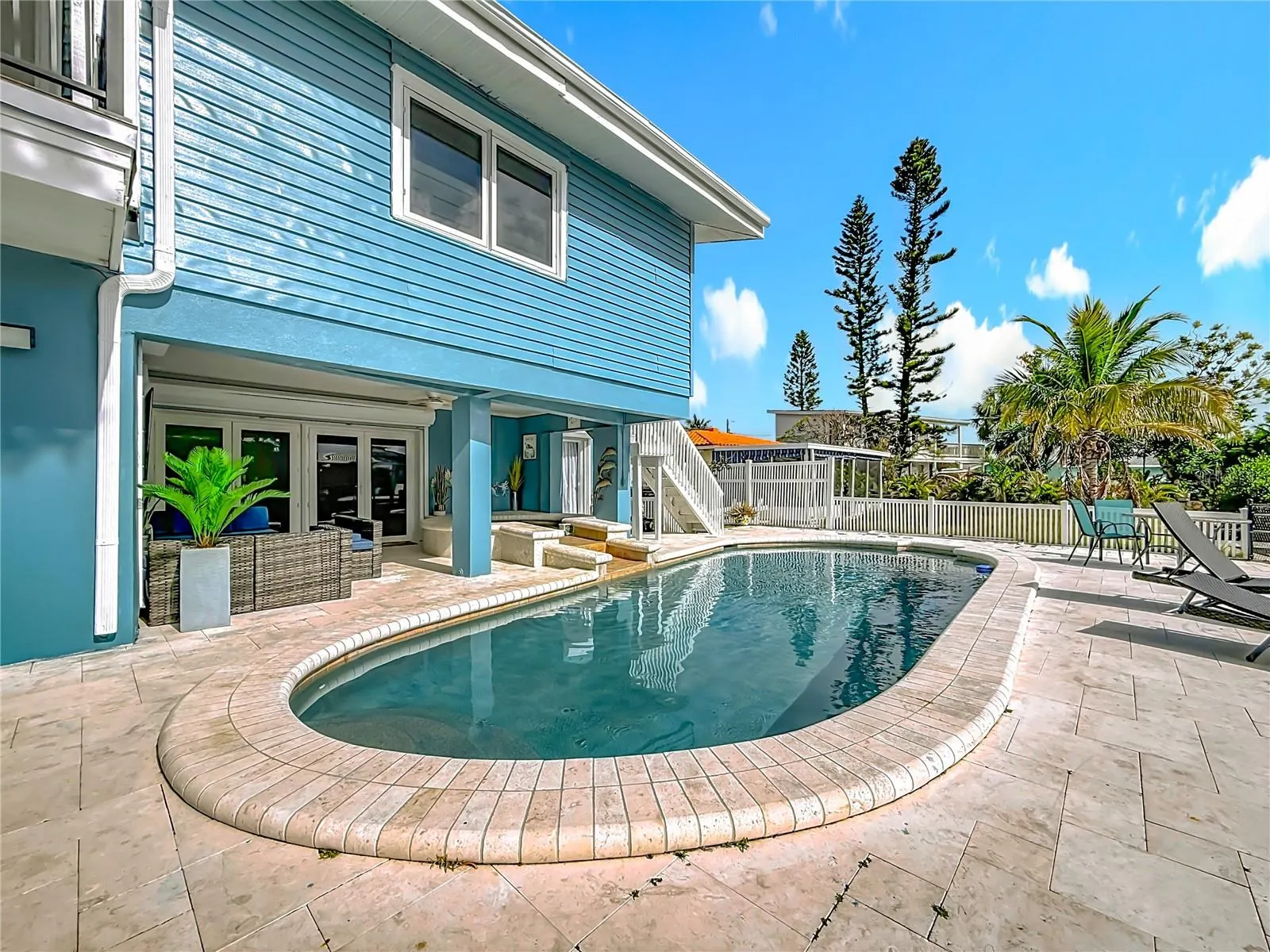 14186 W PARSLEY DR