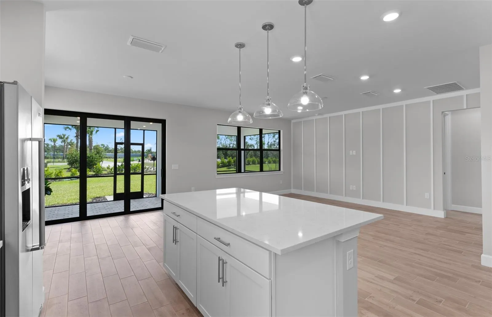 4620 BLUE STAR CT