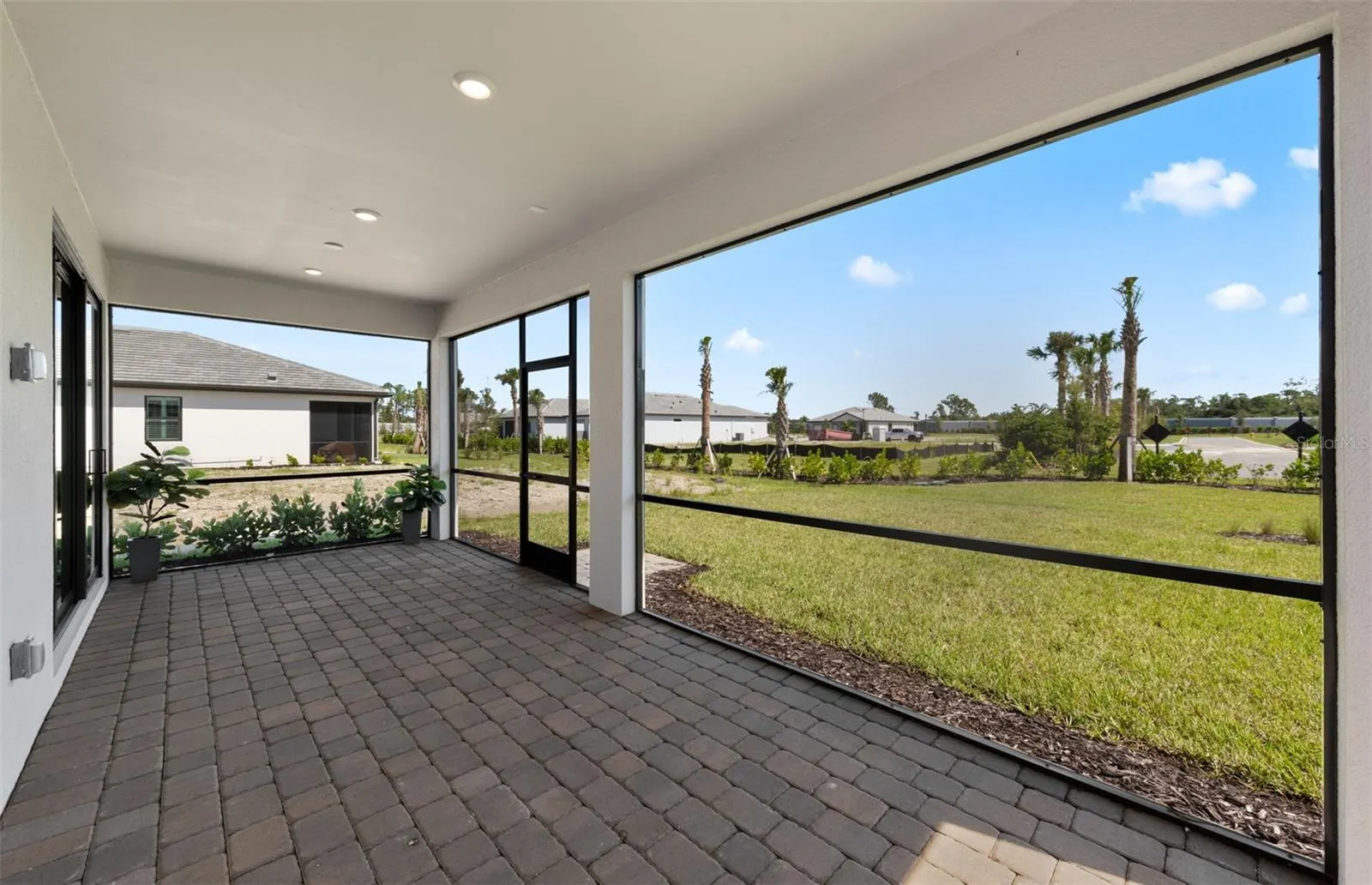 4620 BLUE STAR CT