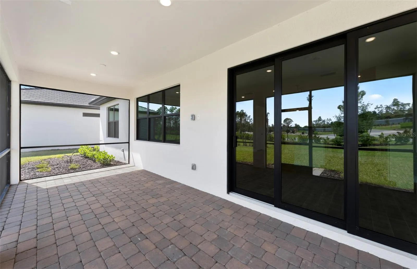 4620 BLUE STAR CT