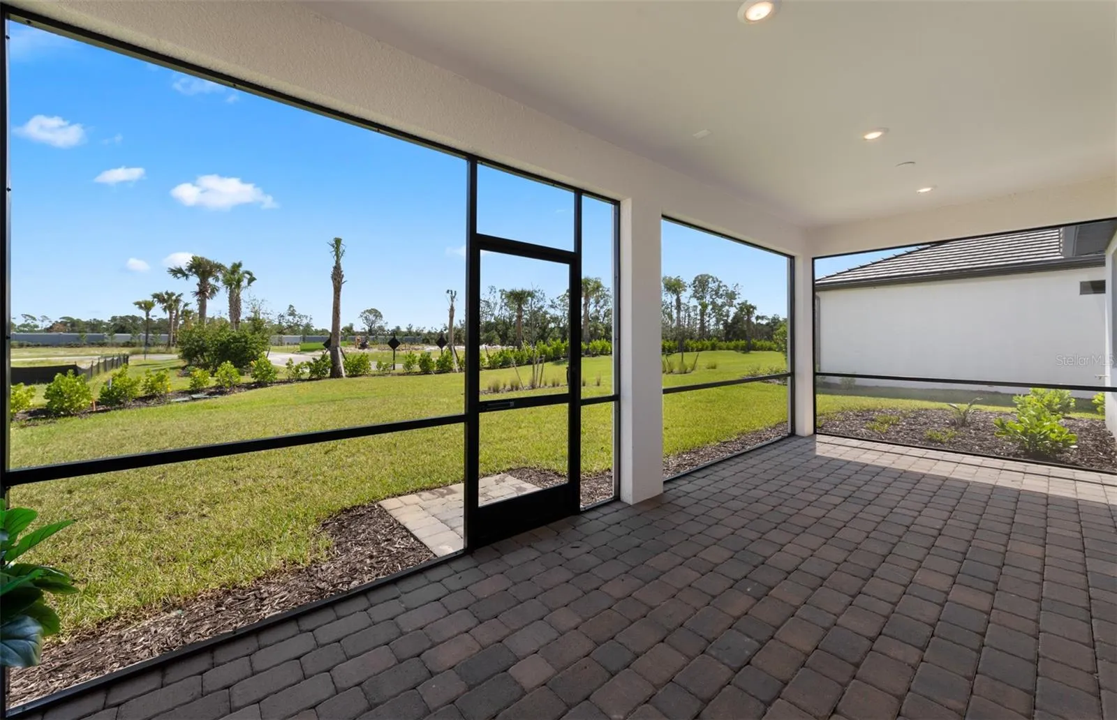 4620 BLUE STAR CT