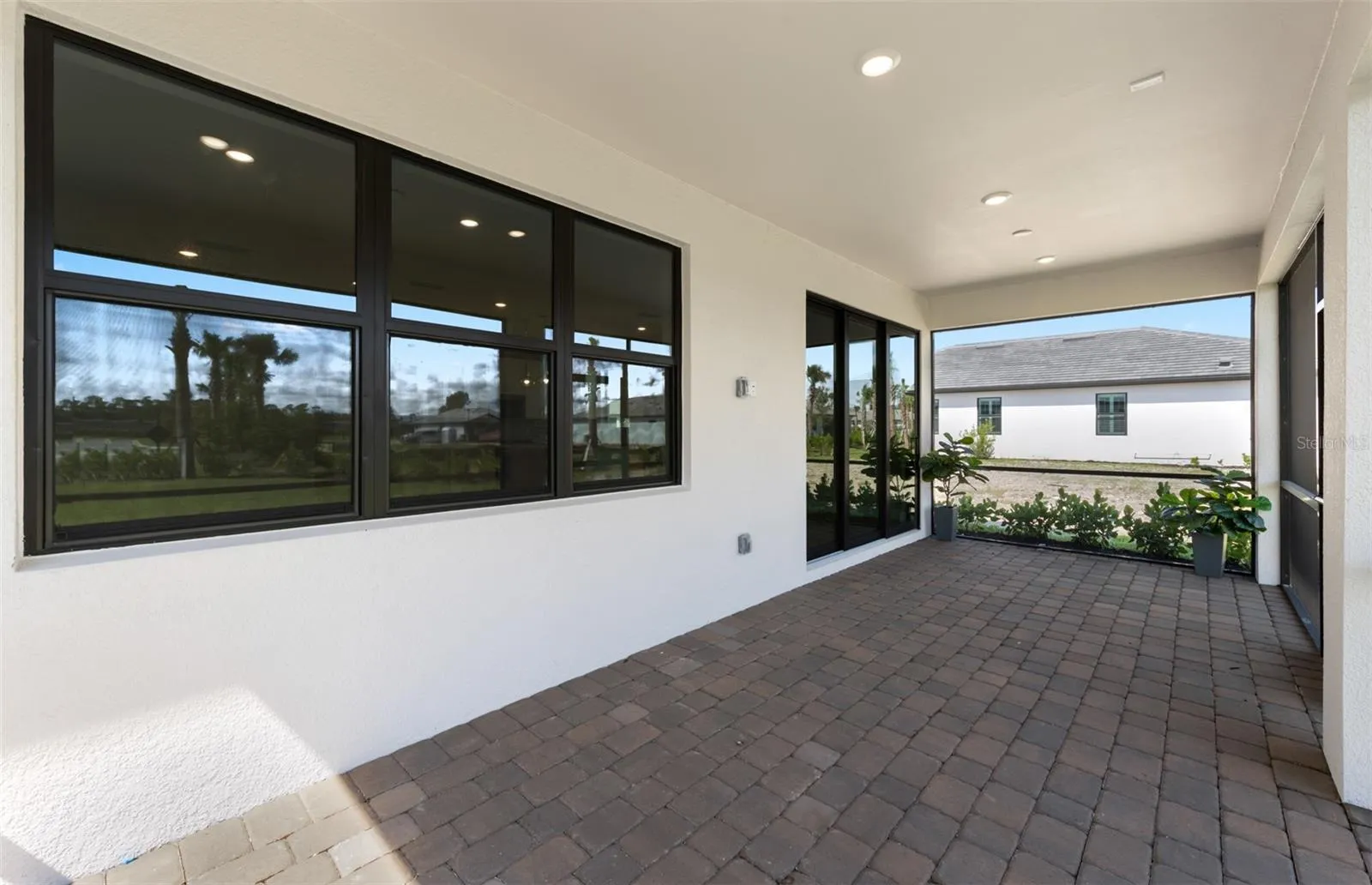 4620 BLUE STAR CT