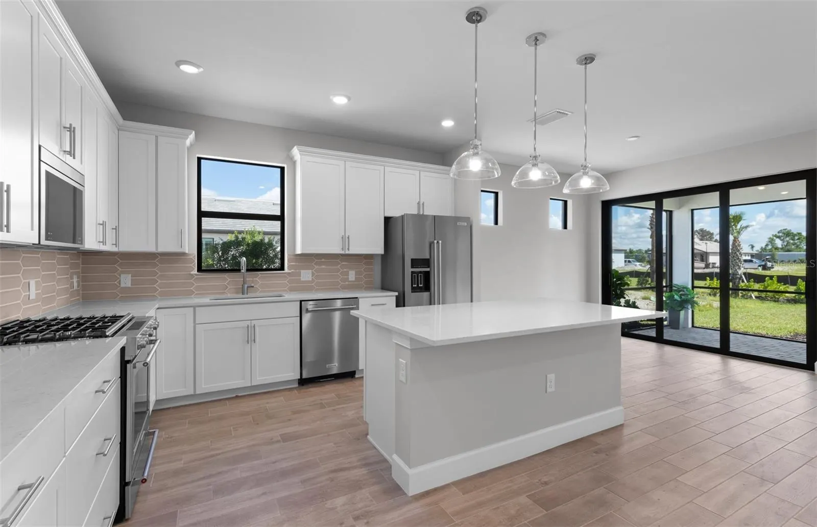 4620 BLUE STAR CT