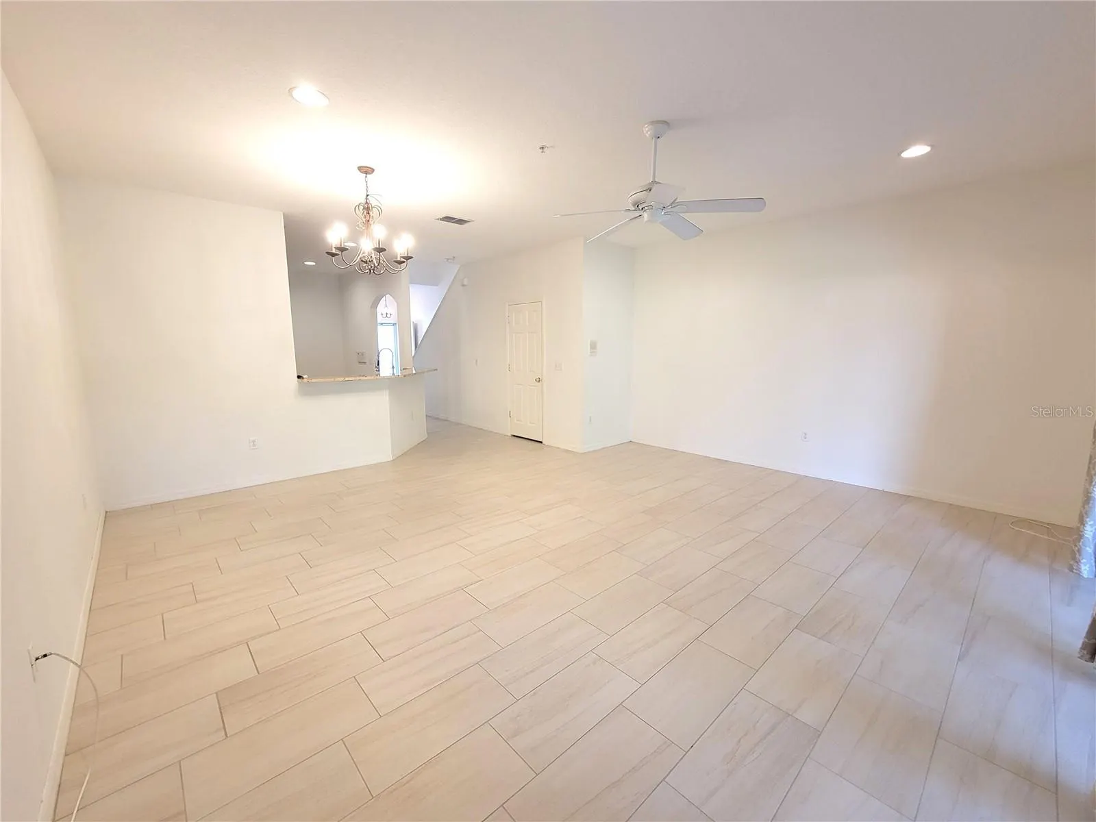 11237 KAPOK GRAND CIR