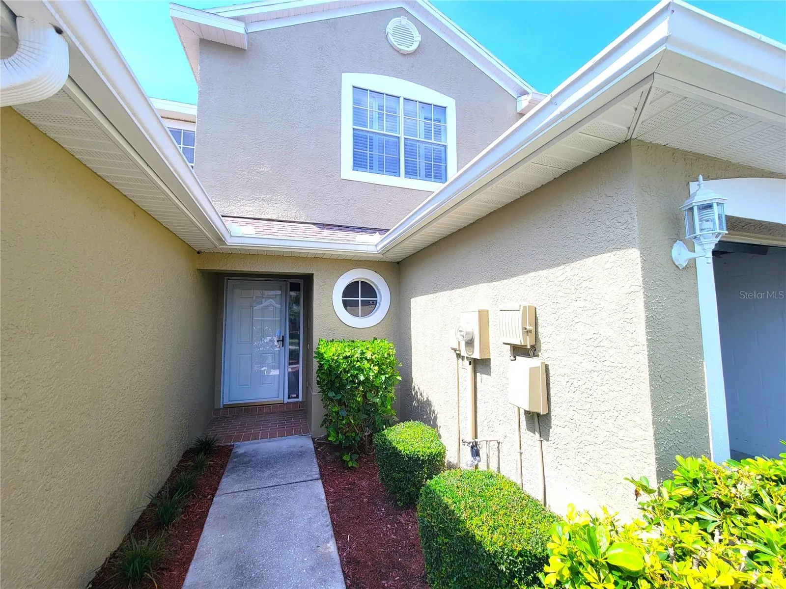 11237 KAPOK GRAND CIR
