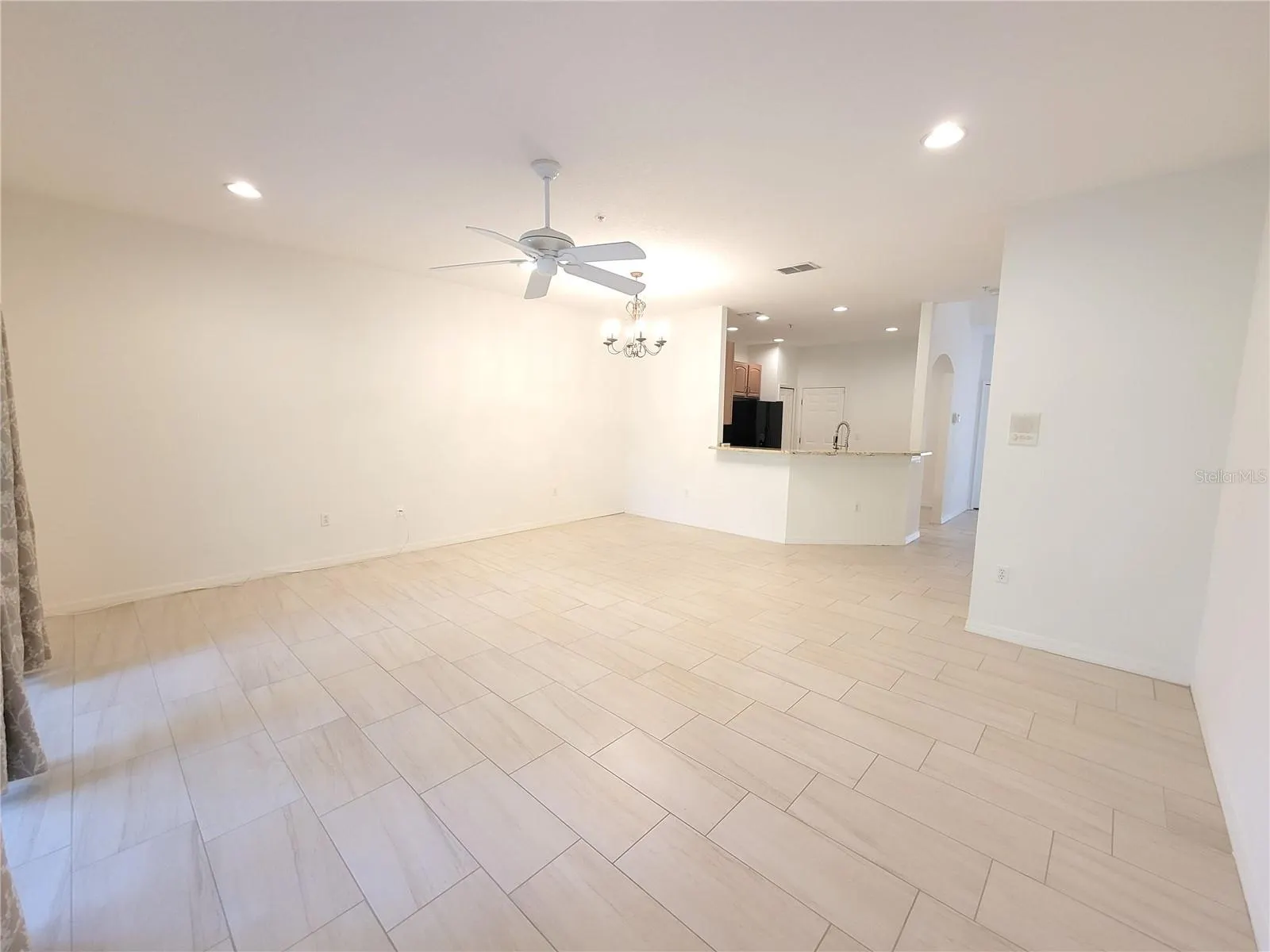 11237 KAPOK GRAND CIR