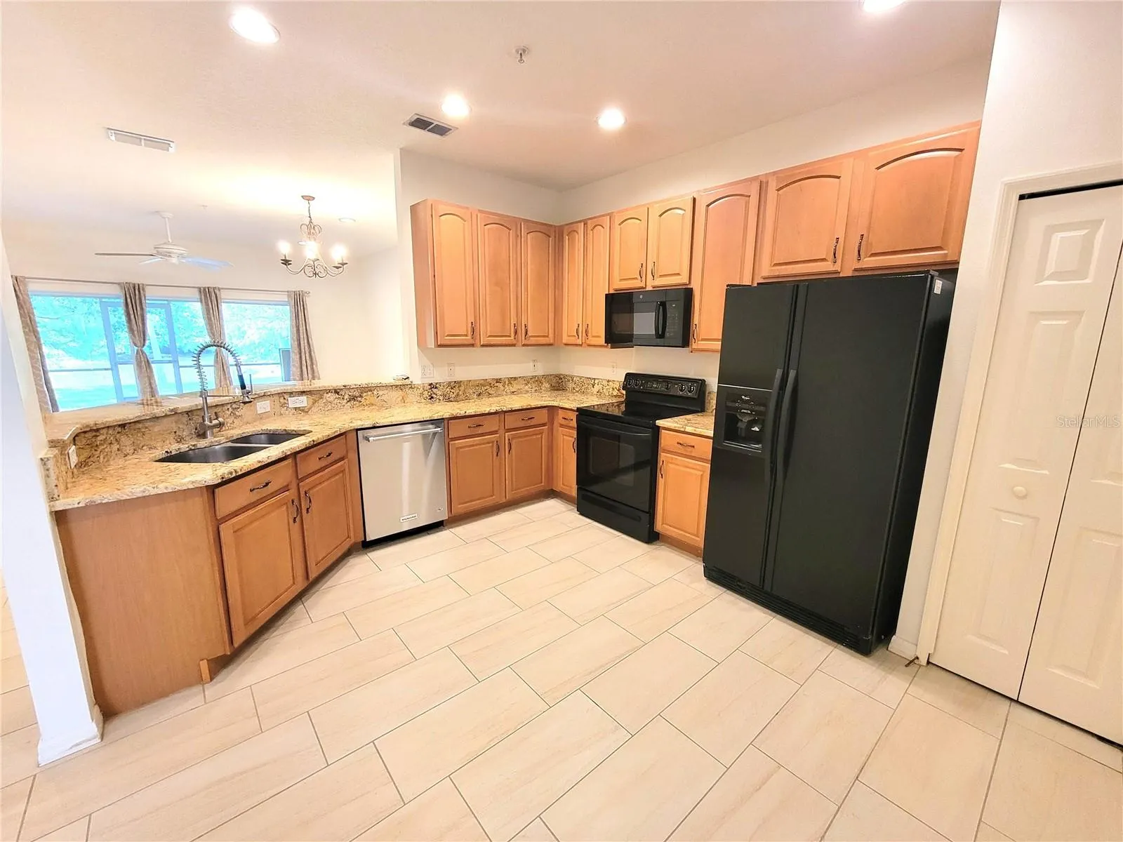 11237 KAPOK GRAND CIR