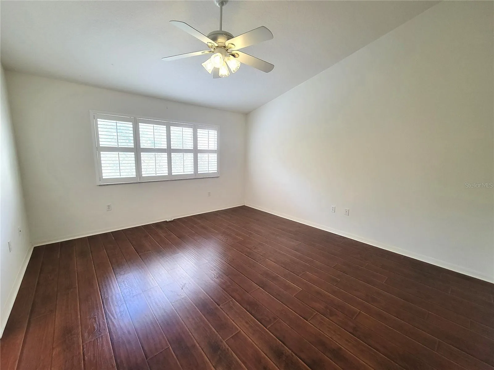 11237 KAPOK GRAND CIR