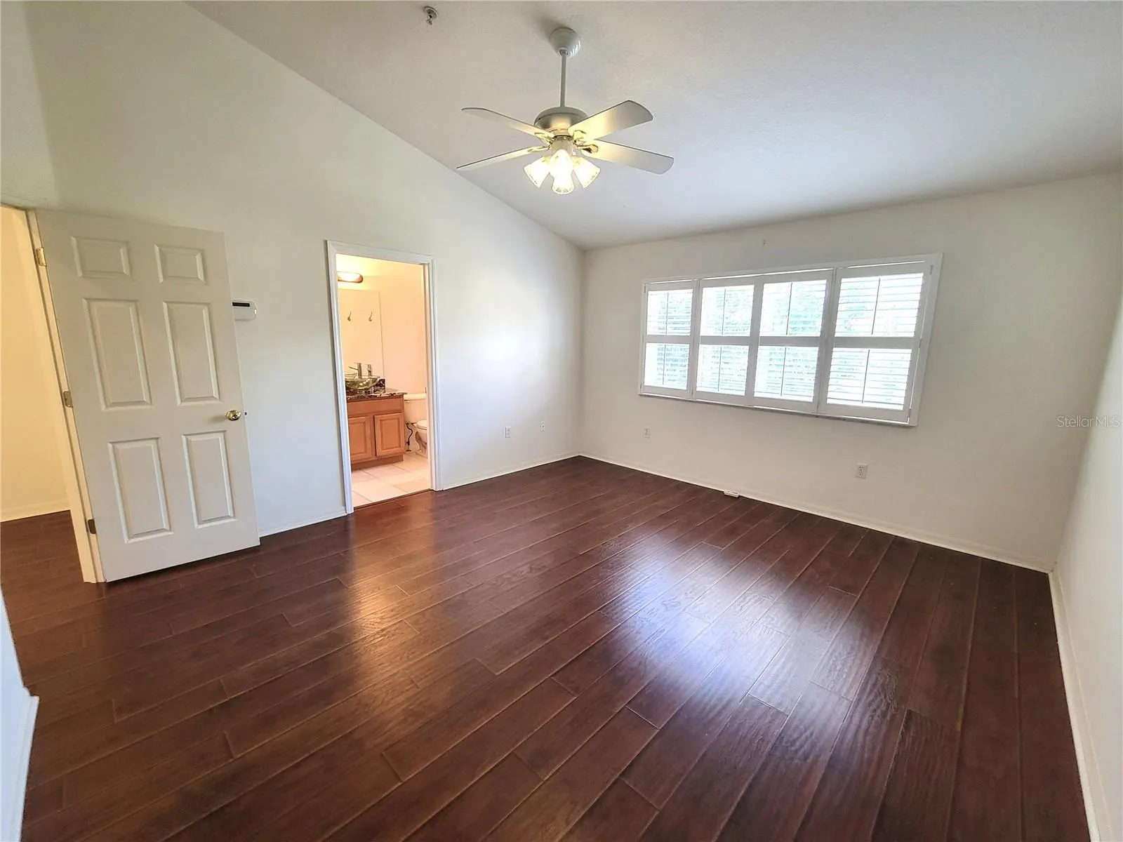 11237 KAPOK GRAND CIR