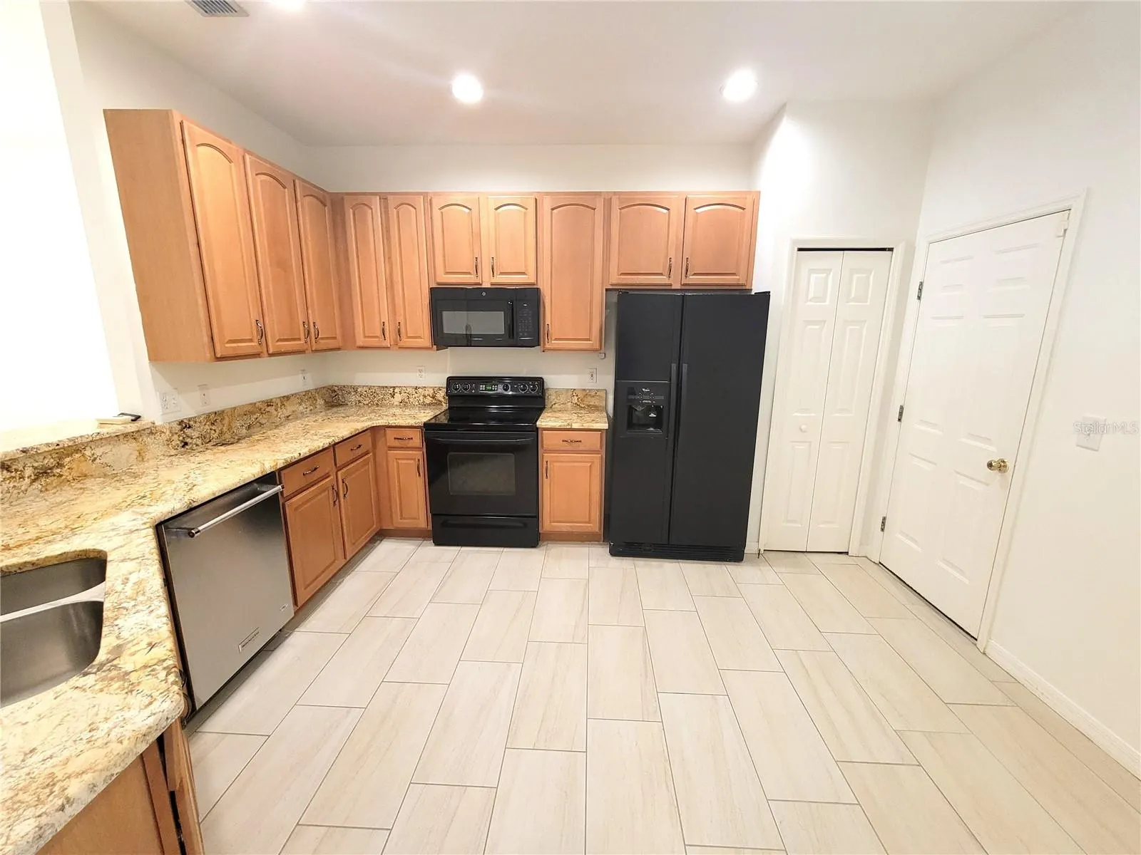 11237 KAPOK GRAND CIR