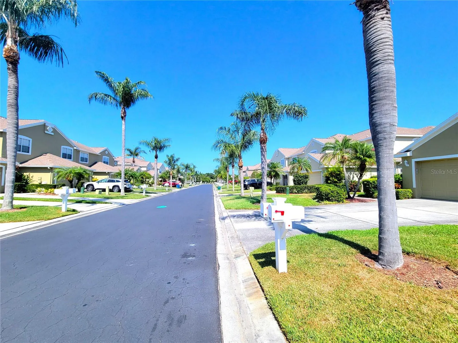 11237 KAPOK GRAND CIR