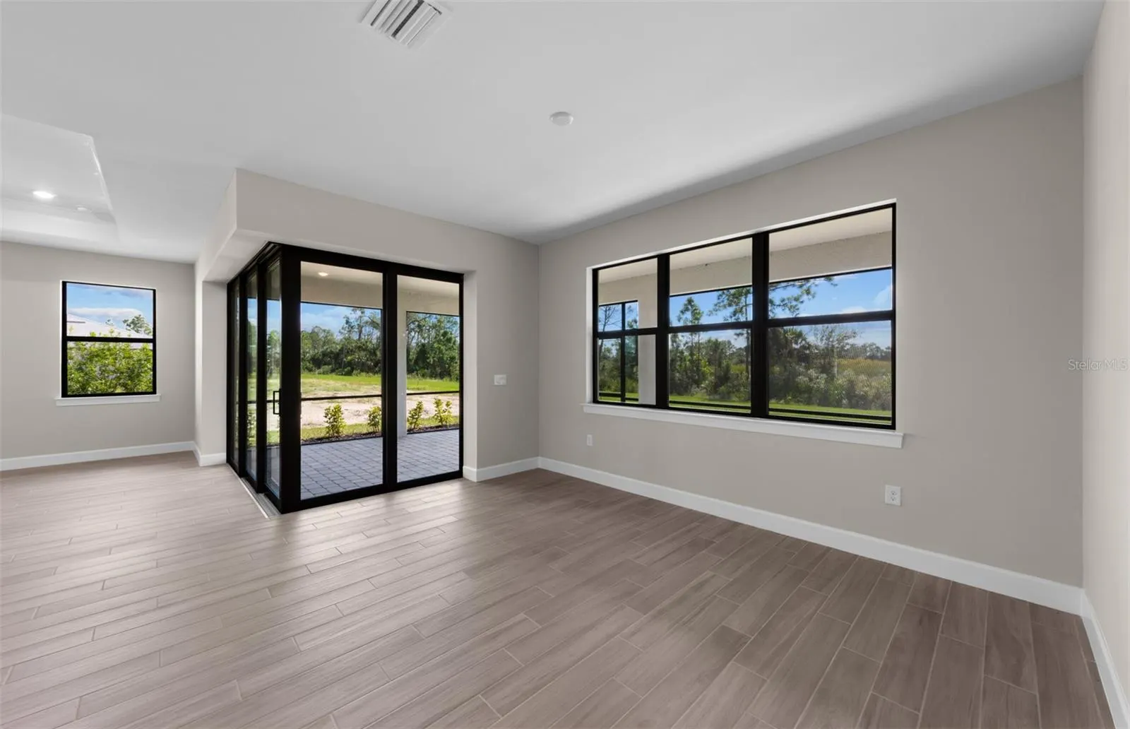 1821 PEPPER GRASS DR