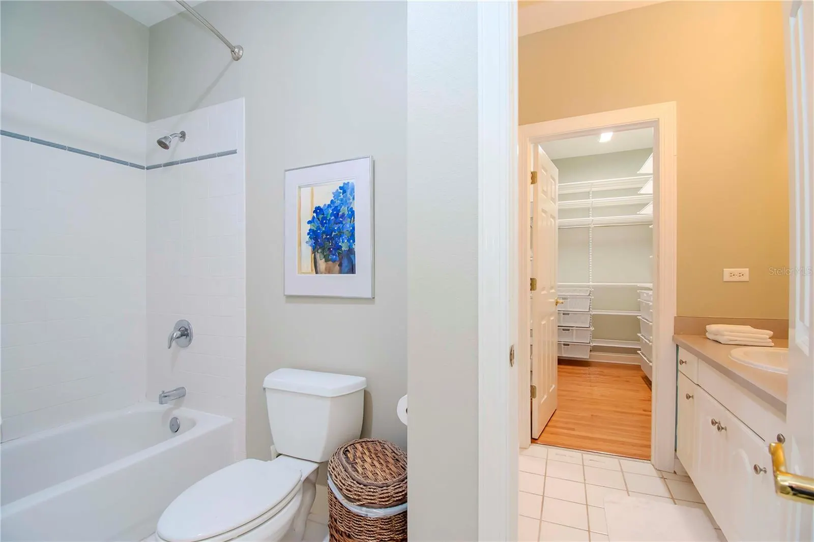 934 HARBOUR BAY DR