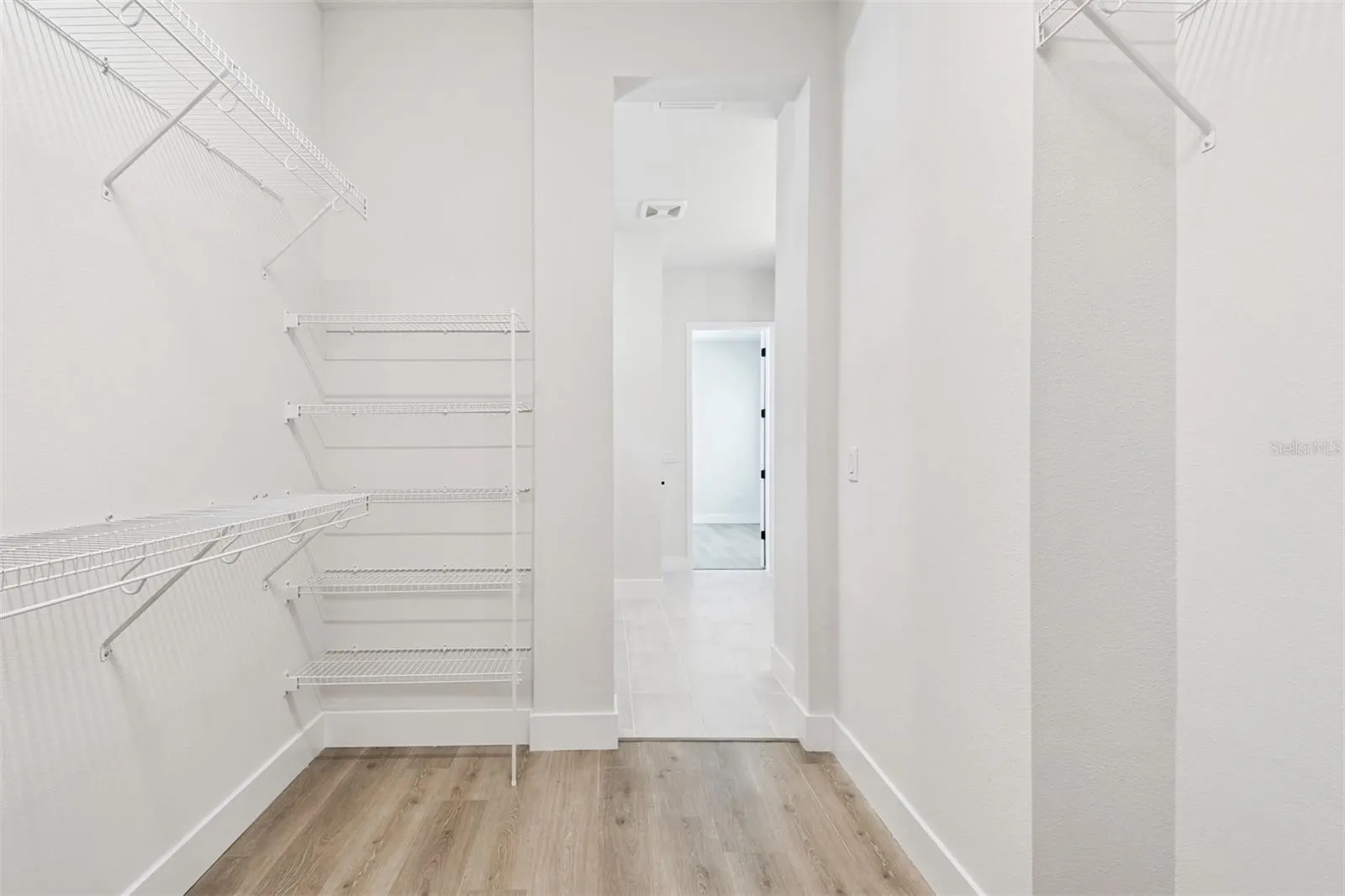 7267 KODIAK LN