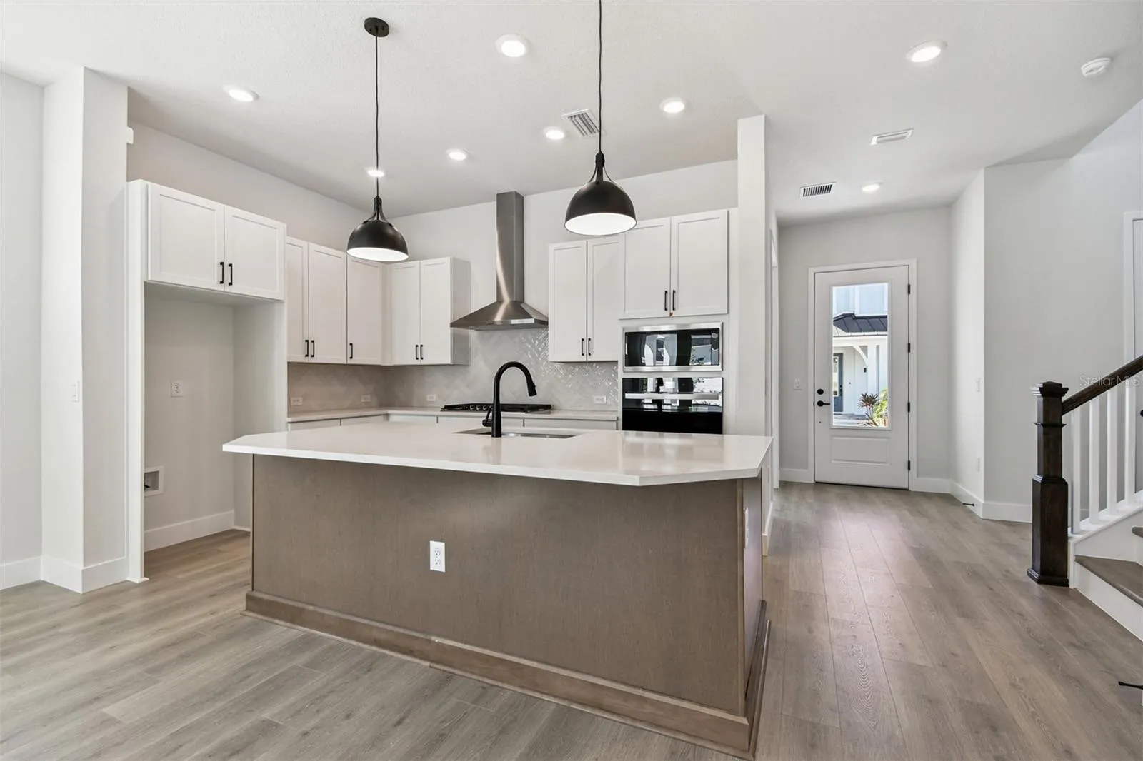 7267 KODIAK LN