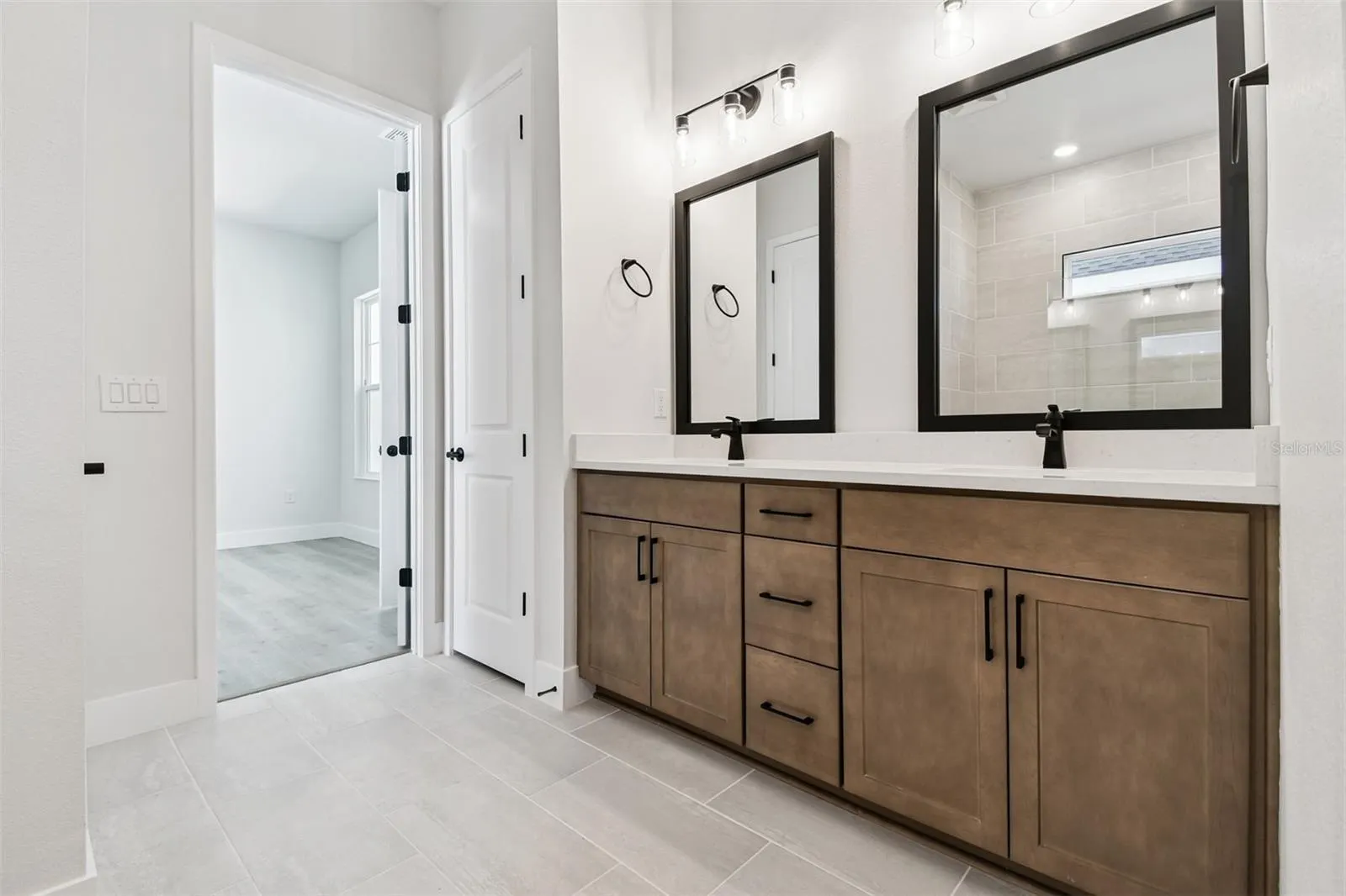 7267 KODIAK LN