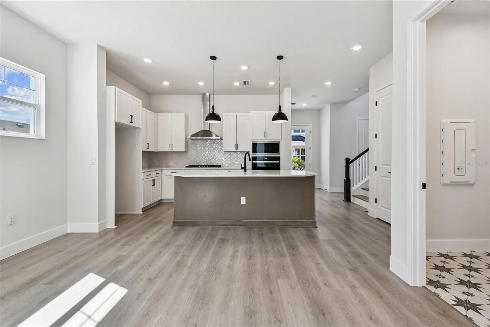 7267 KODIAK LN