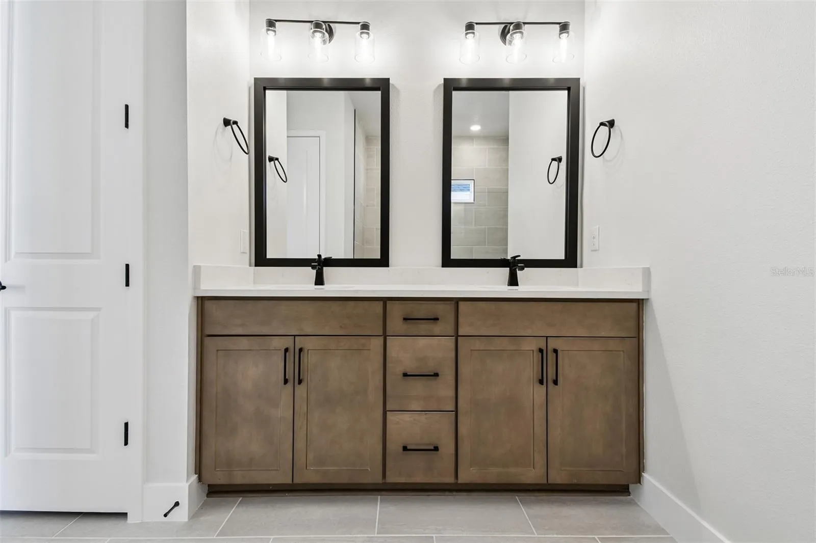 7267 KODIAK LN