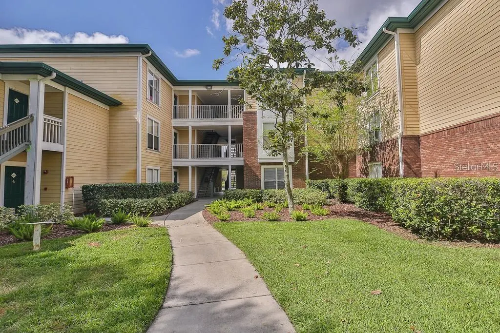 4107 CHATHAM OAK CT #326, #326