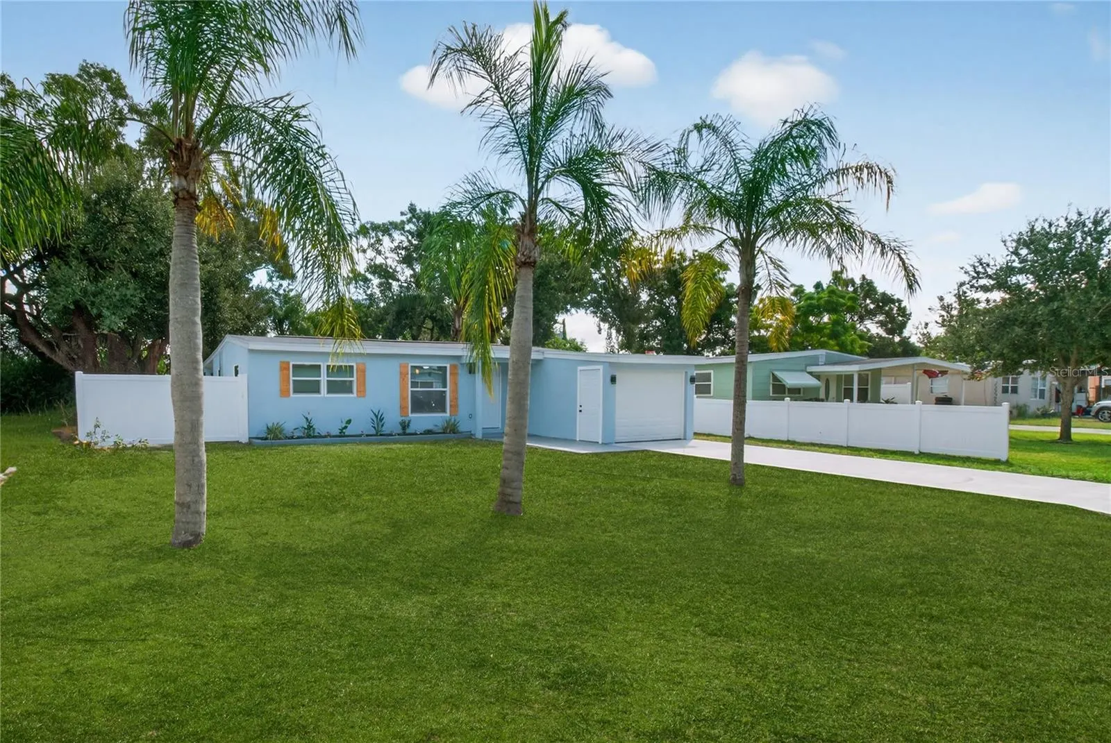207 MELODY LN