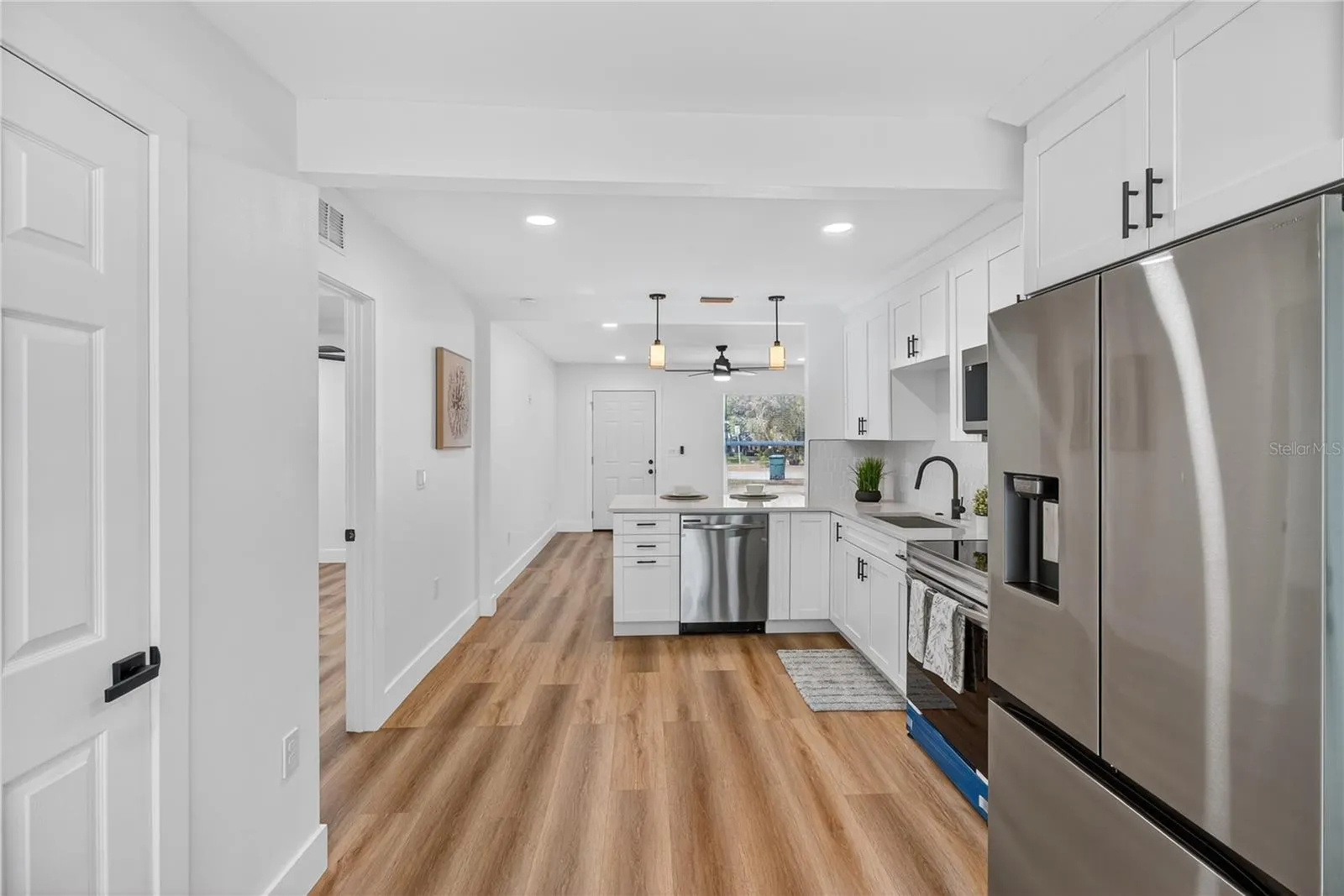 207 MELODY LN