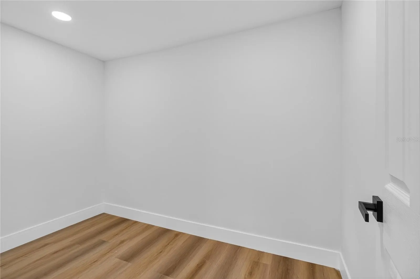 207 MELODY LN
