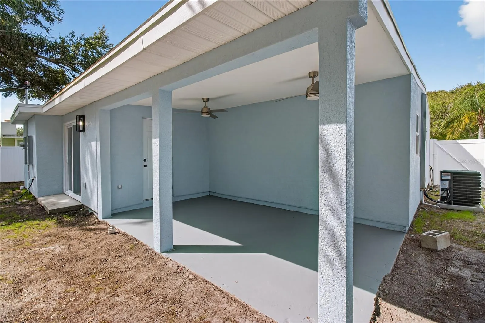 207 MELODY LN