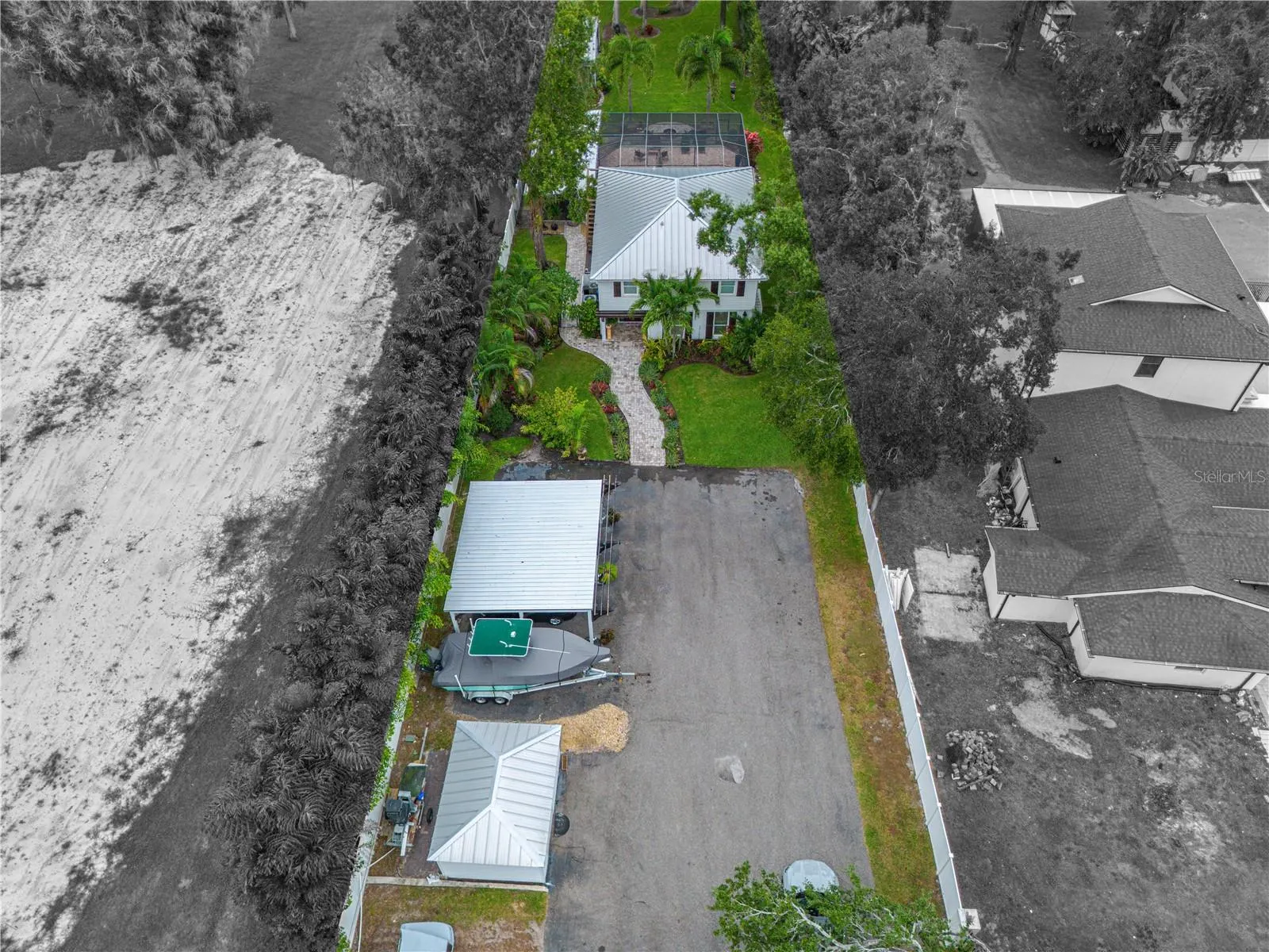 8020 SHARON DR
