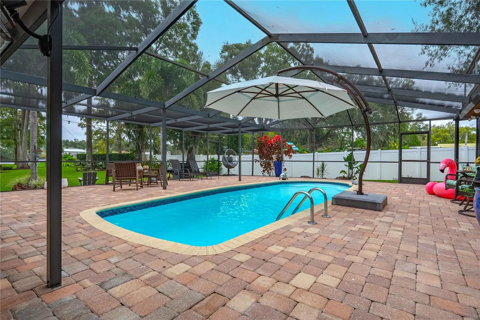 8020 SHARON DR
