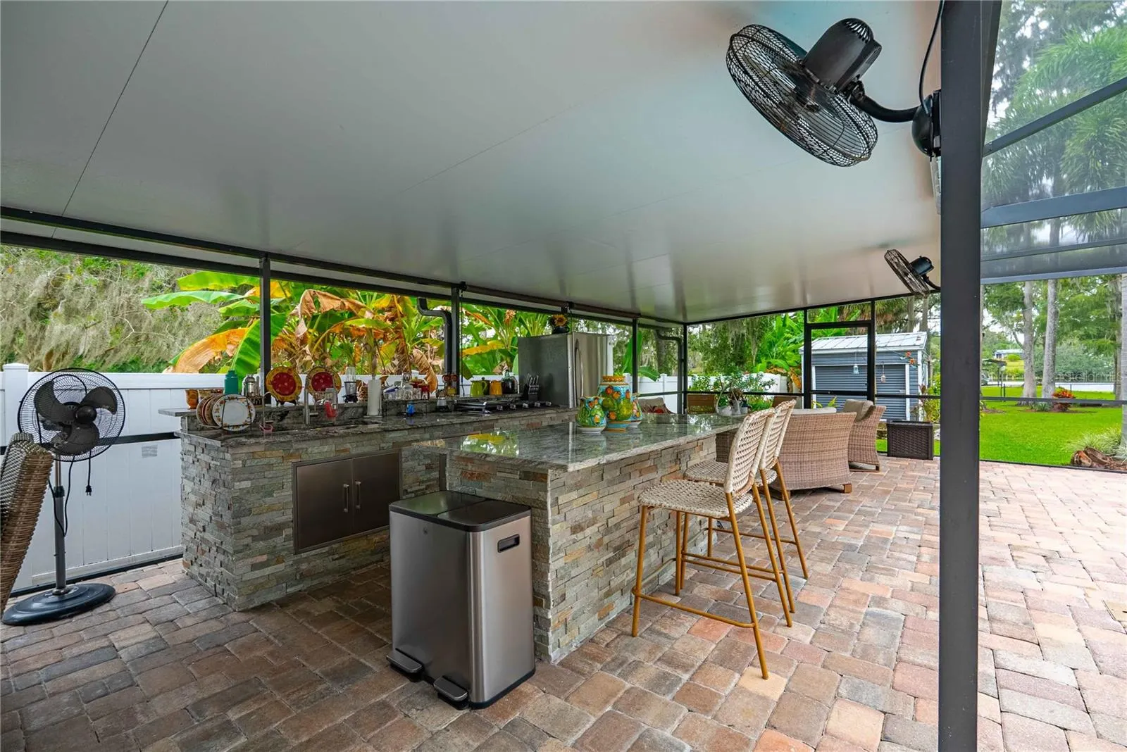 8020 SHARON DR