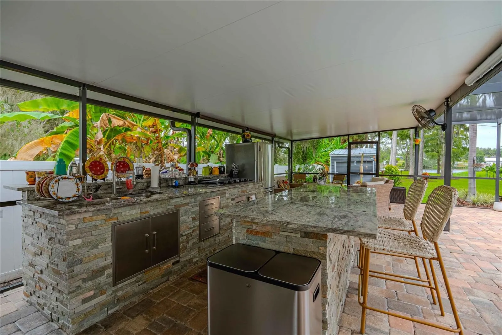 8020 SHARON DR