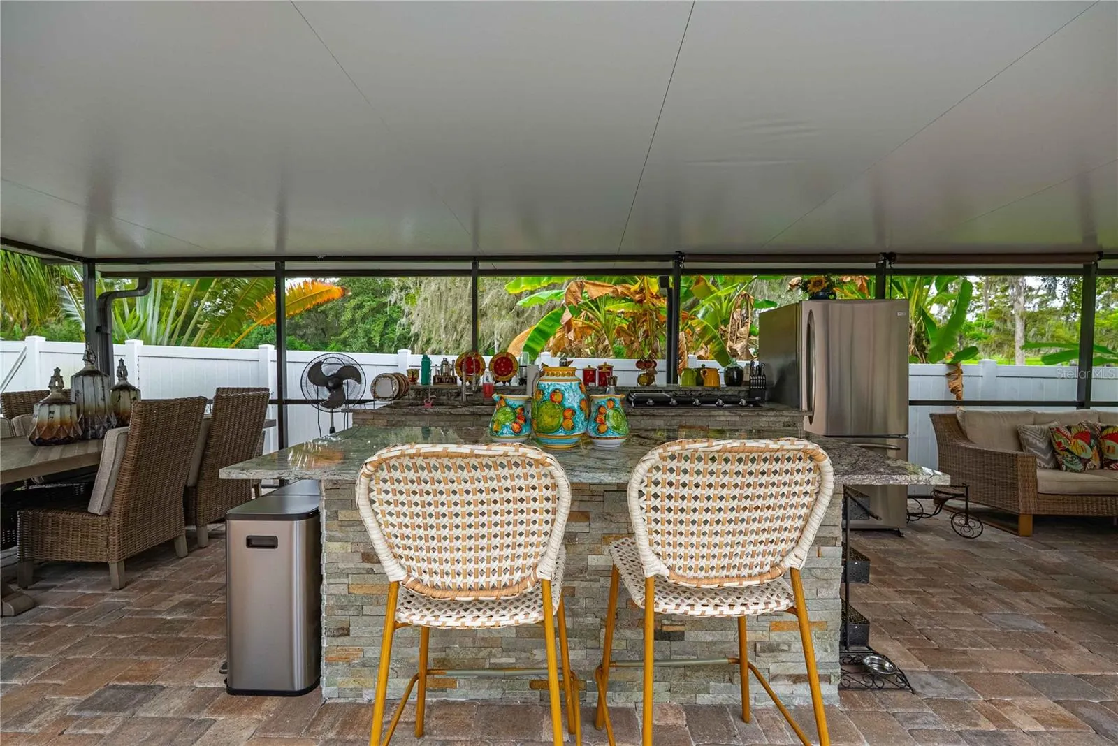 8020 SHARON DR
