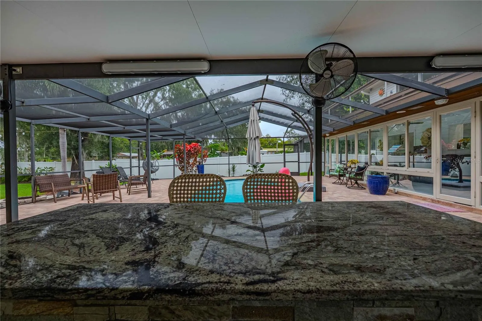 8020 SHARON DR