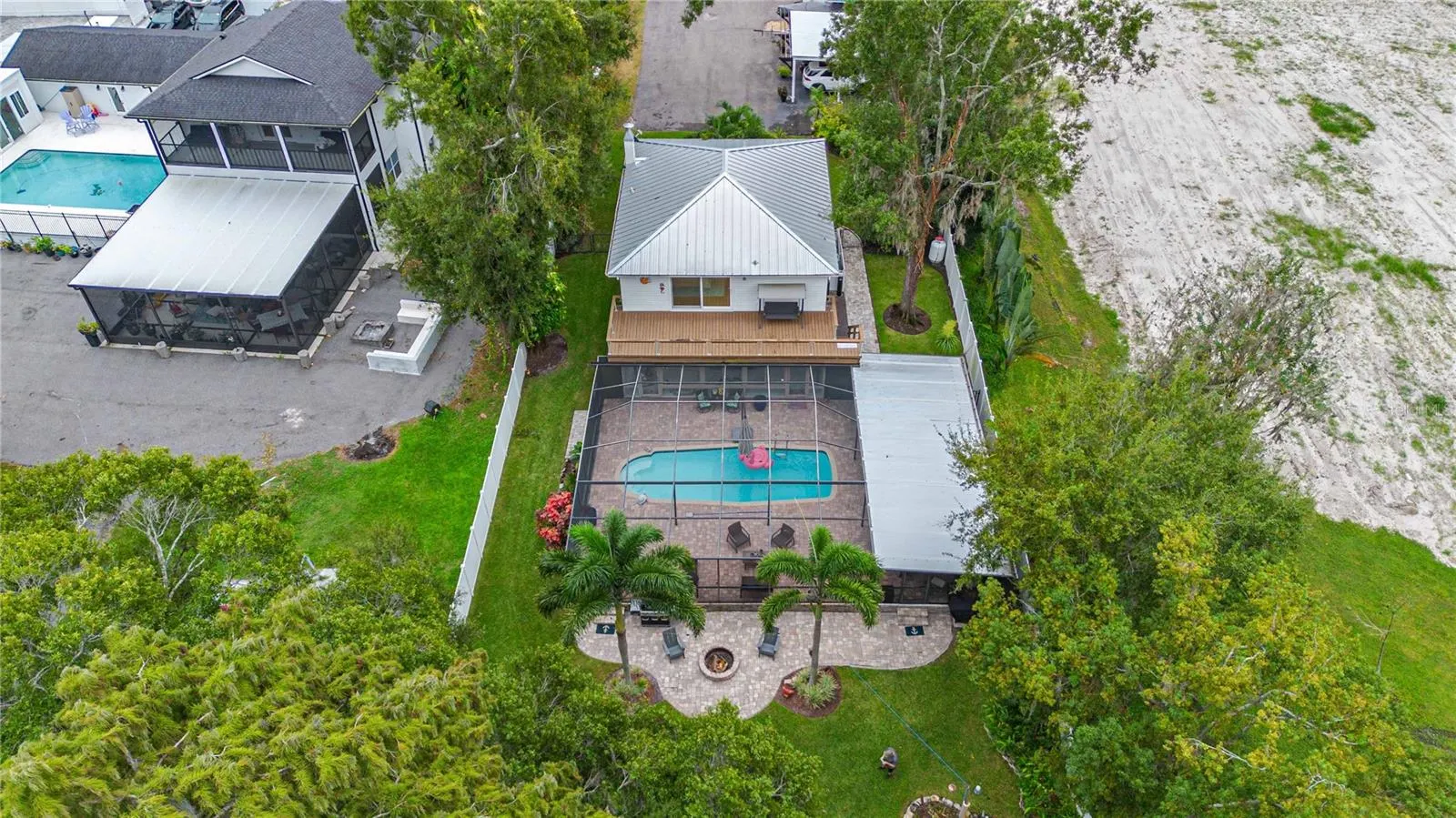8020 SHARON DR