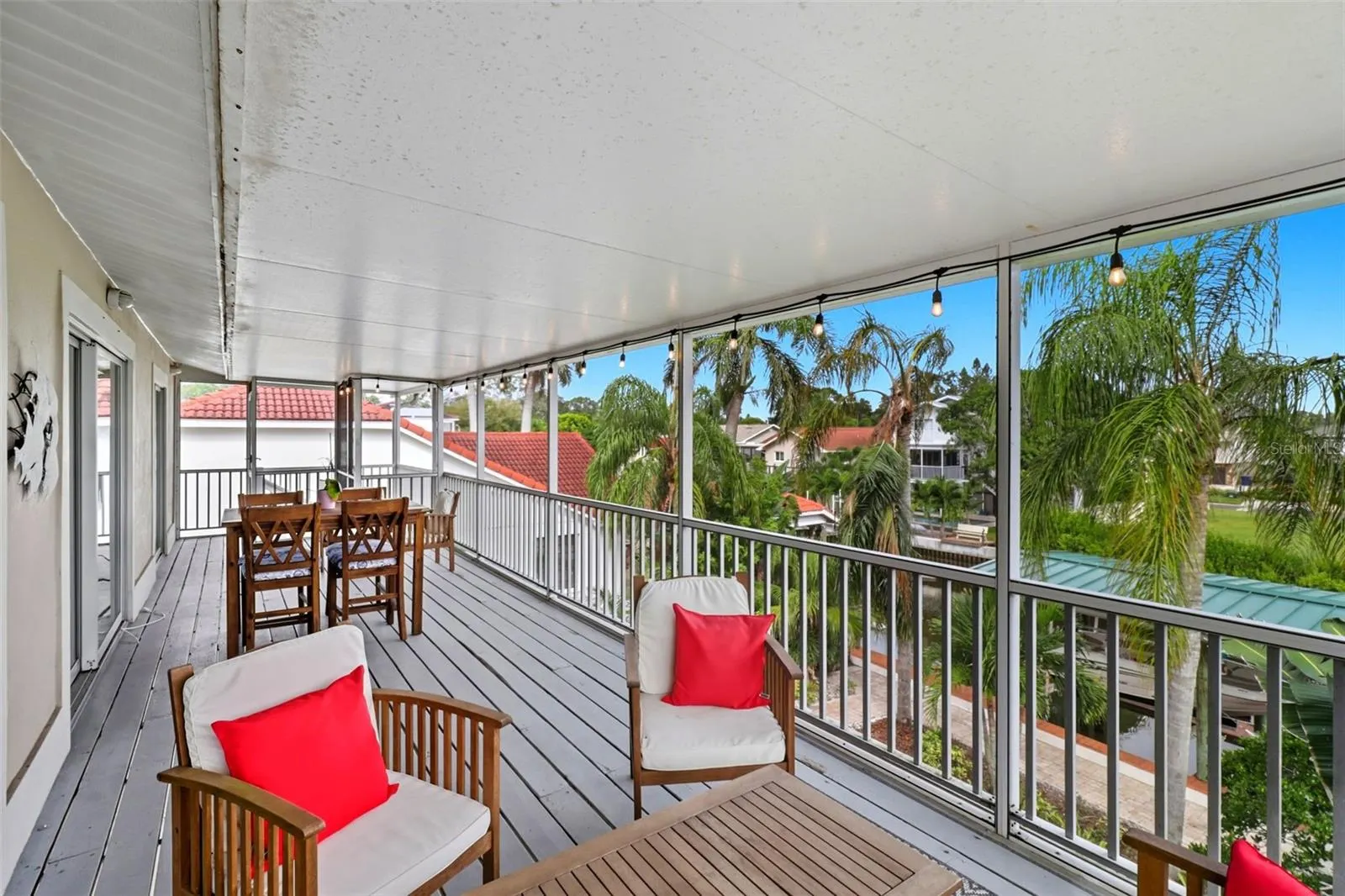 76 GULFWINDS DR