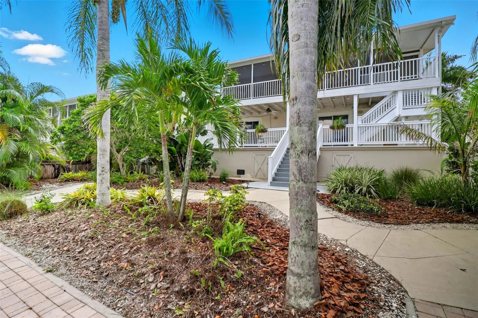76 GULFWINDS DR