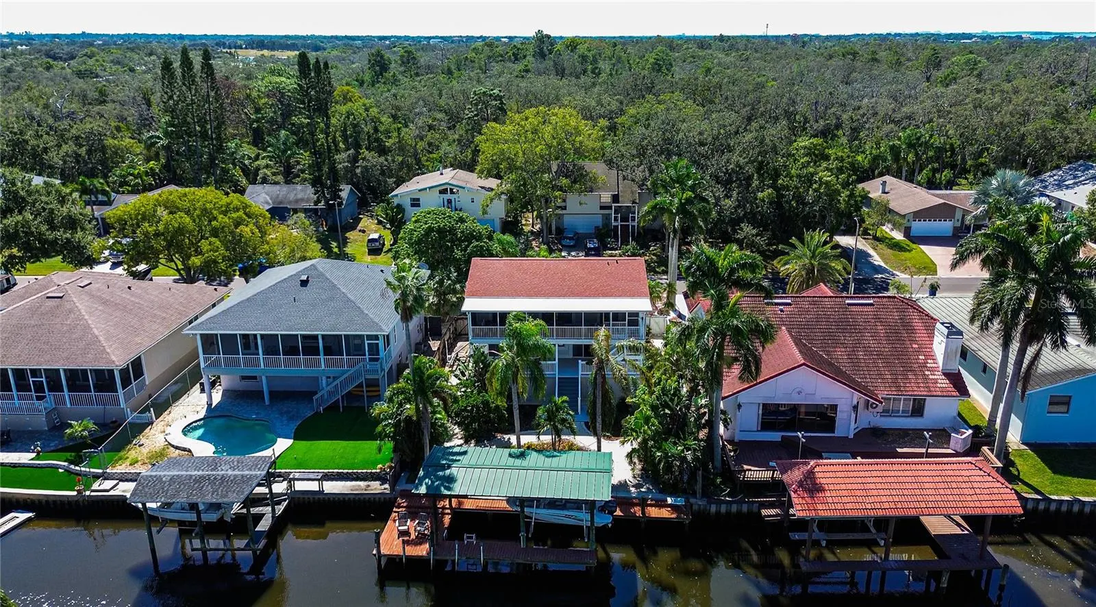 76 GULFWINDS DR