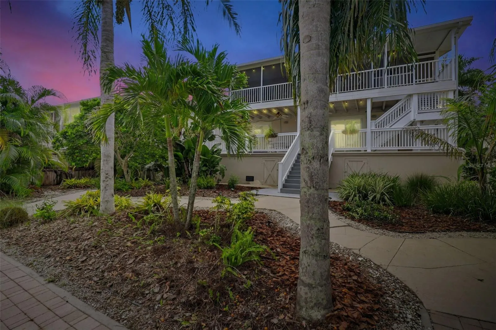 76 GULFWINDS DR