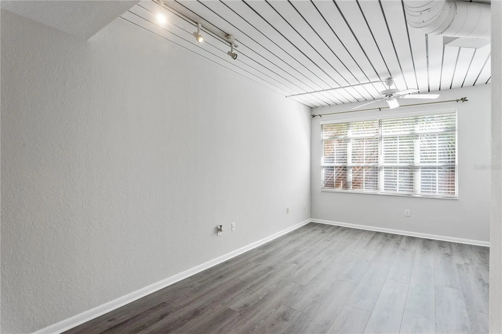 2411 W HORATIO ST #522, #522