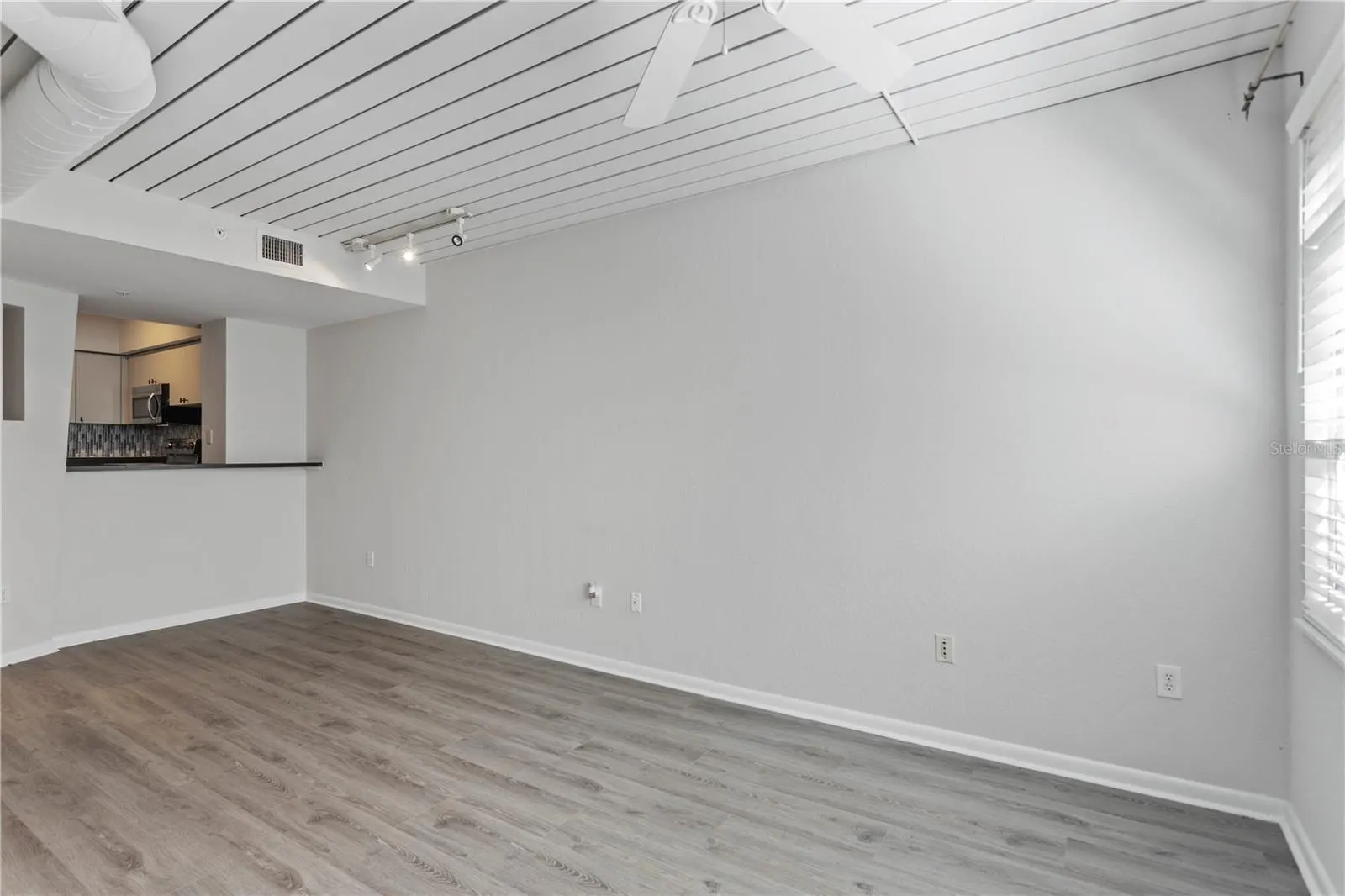 2411 W HORATIO ST #522, #522