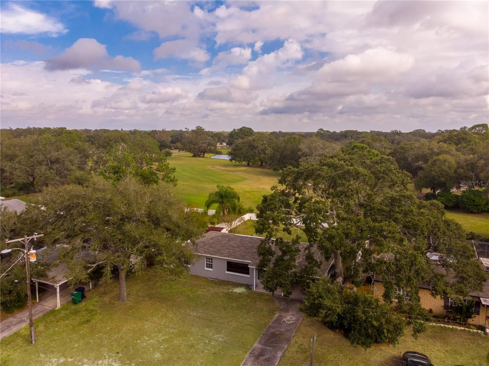 10235 N FLEETWOOD DR