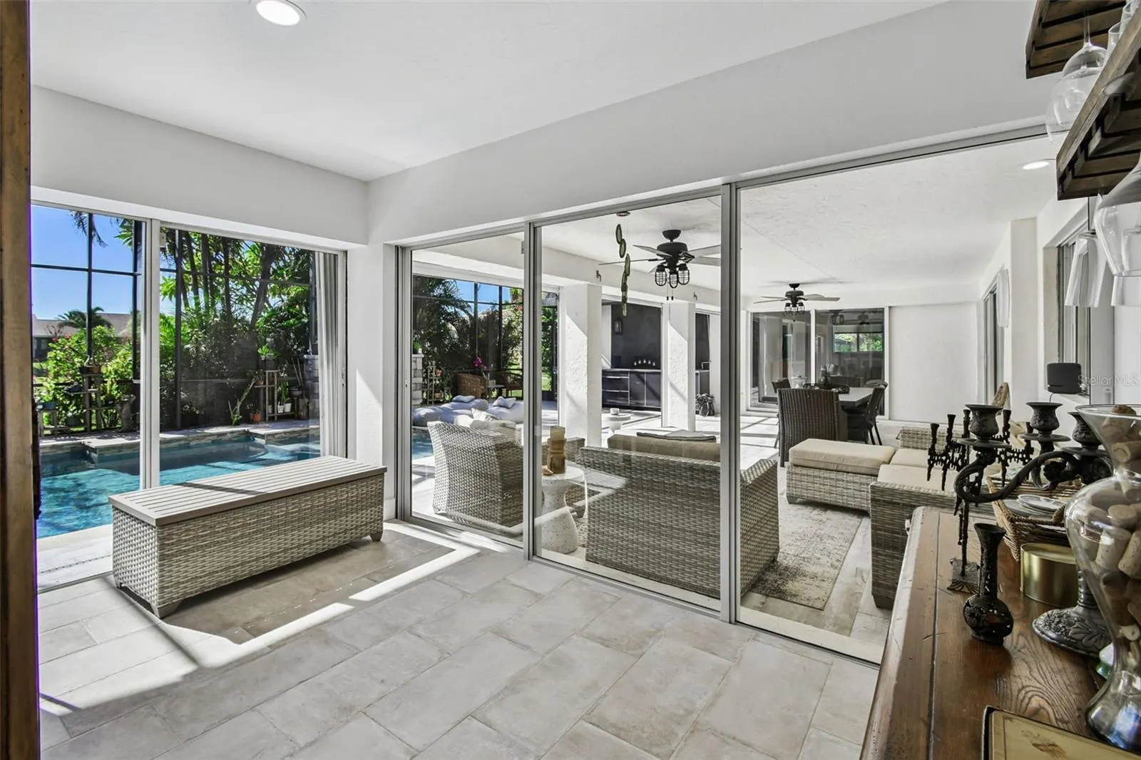 225 HARBOR HOUSE DR