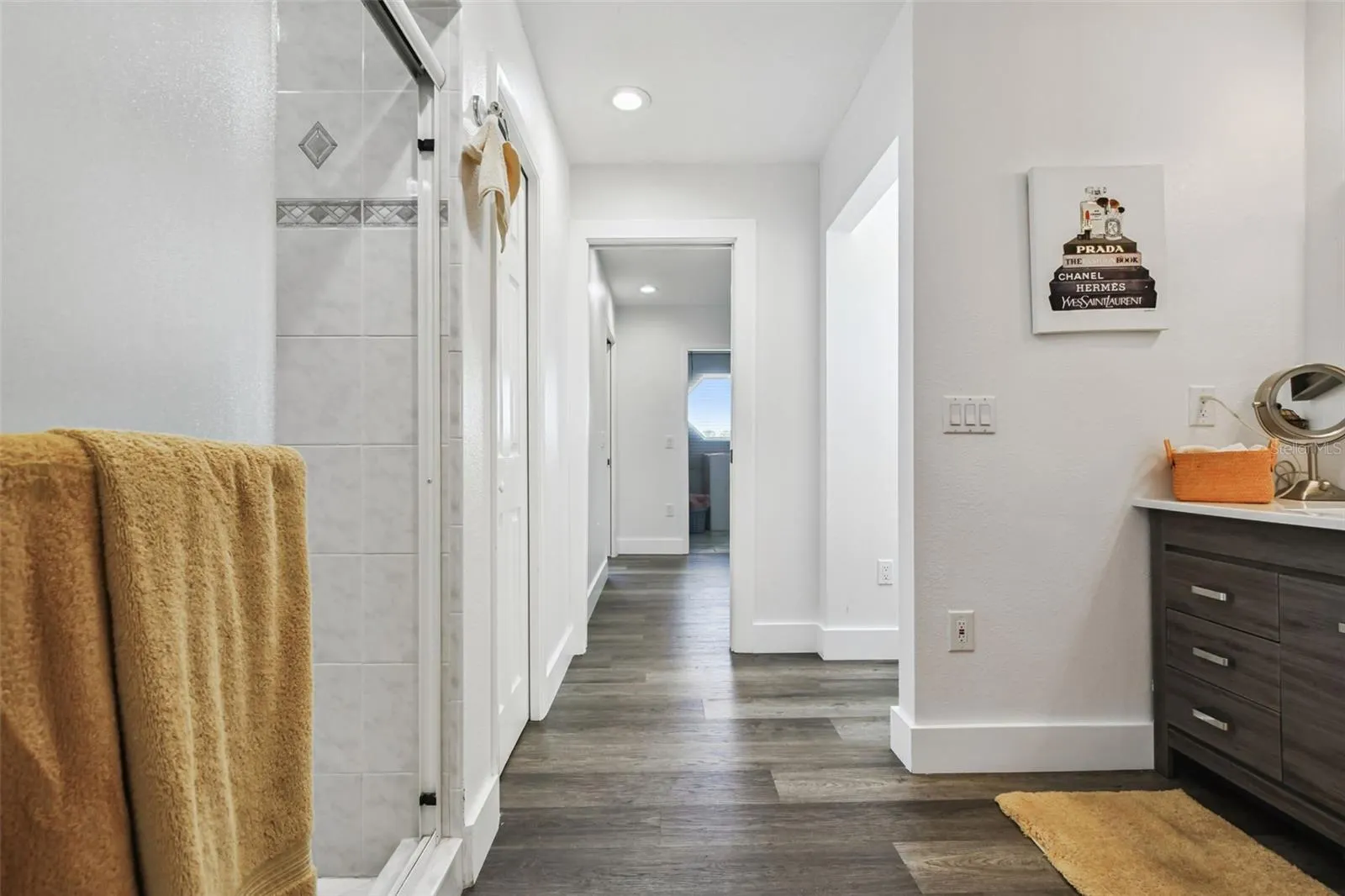 225 HARBOR HOUSE DR