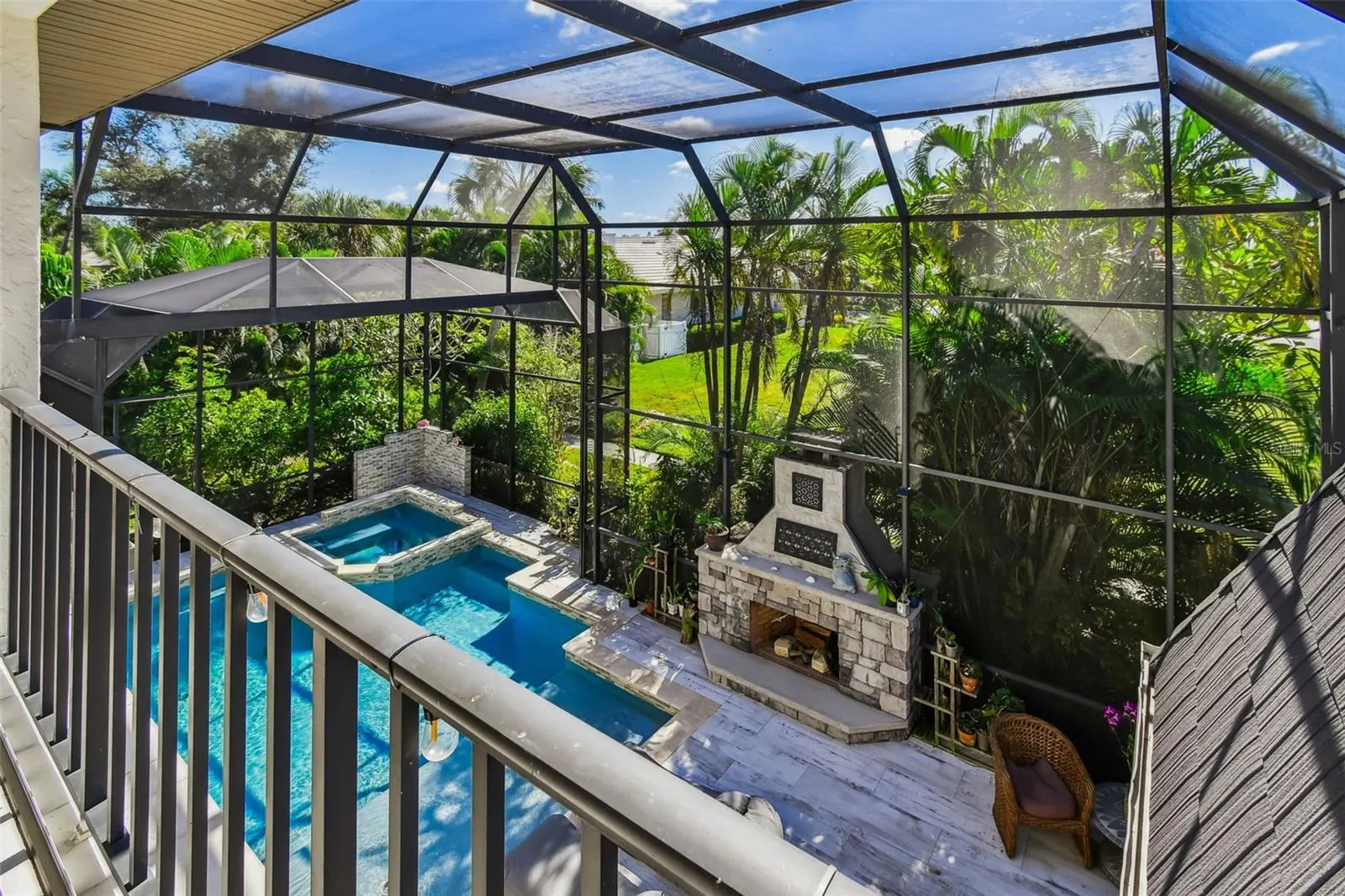 225 HARBOR HOUSE DR