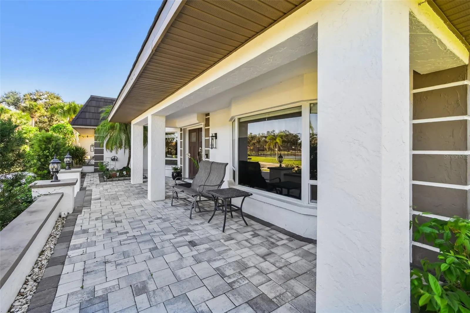 225 HARBOR HOUSE DR