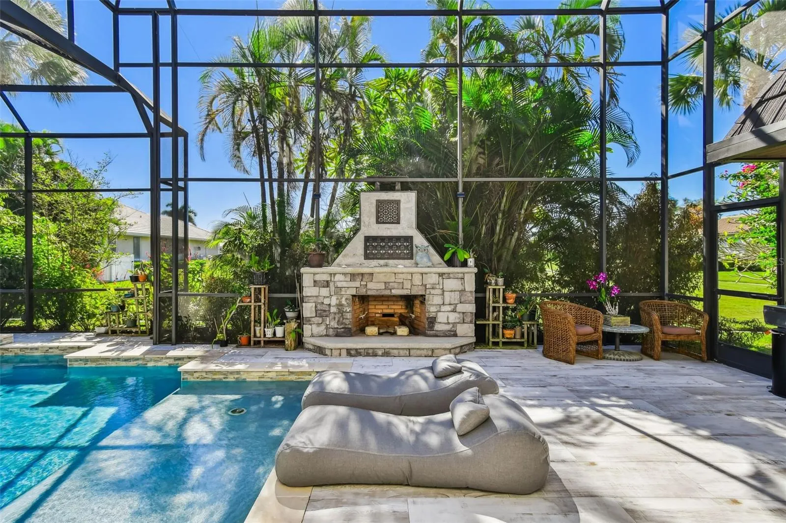 225 HARBOR HOUSE DR
