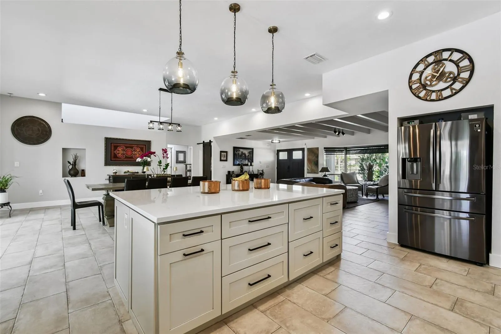 225 HARBOR HOUSE DR