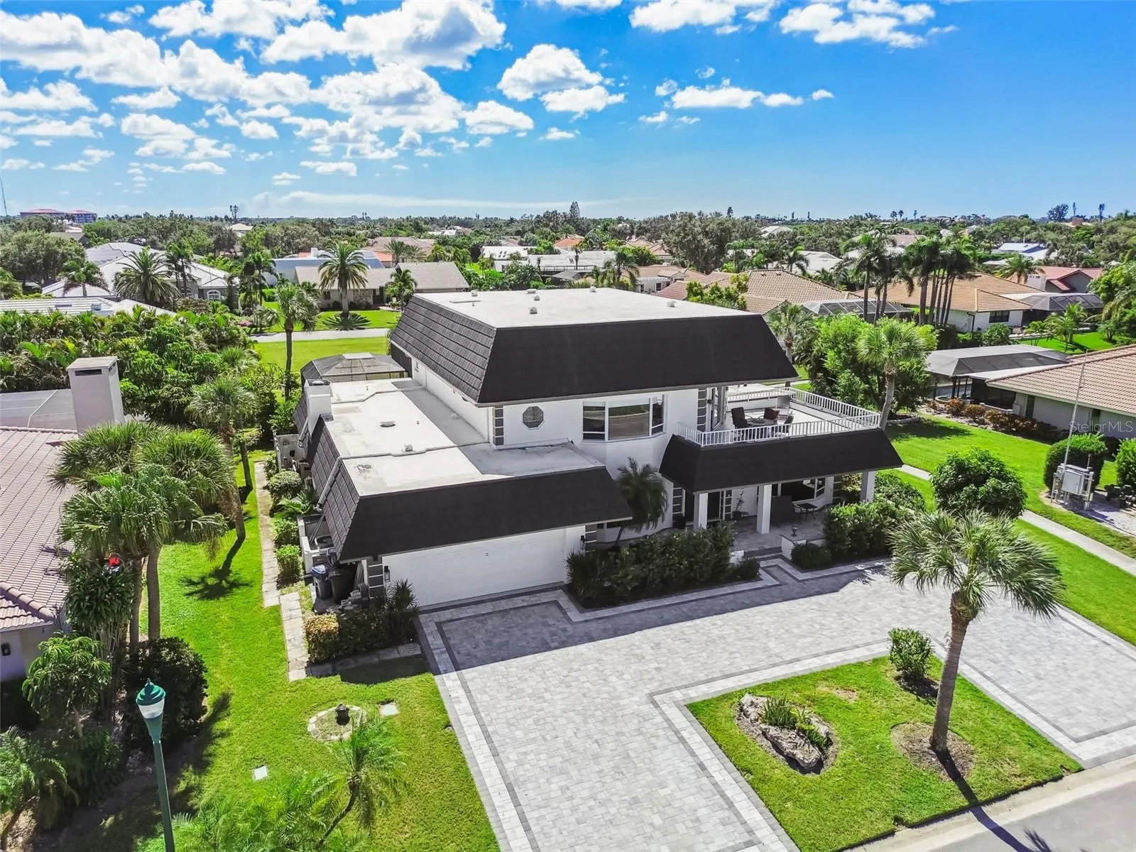 225 HARBOR HOUSE DR